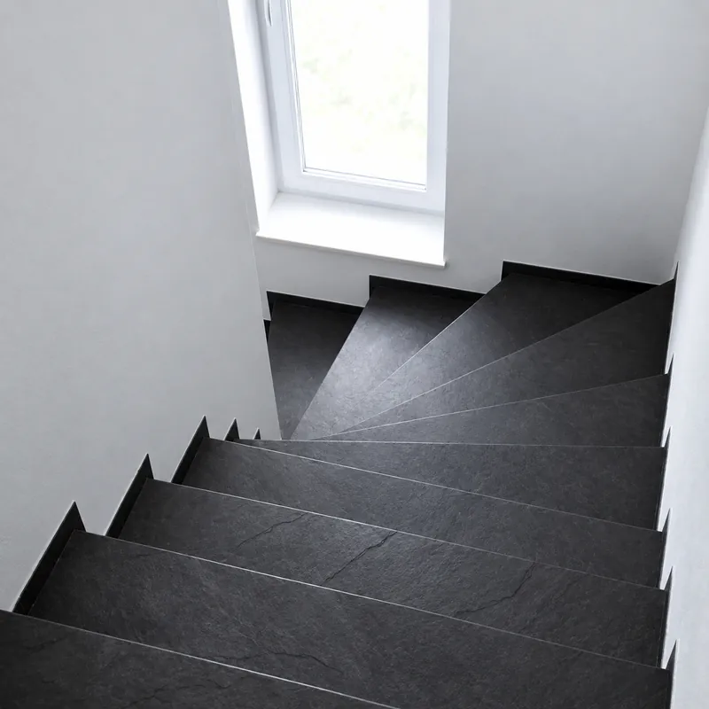 Schiefertreppe nach Maß – Einblick von Schiefer Direkt auf Instagram